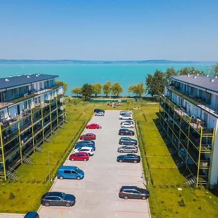 Myflat B-lake Silver Apartman